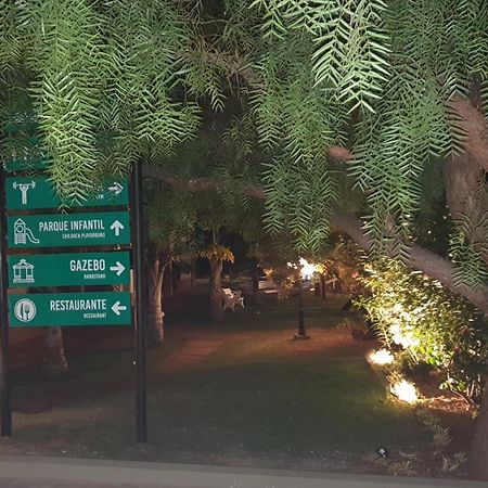 Hotel Das Palmeiras Paracatu Bagian luar foto