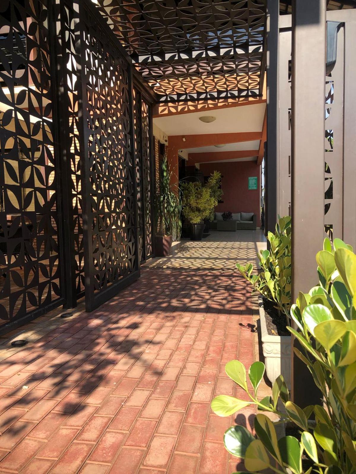 Hotel Das Palmeiras Paracatu Bagian luar foto