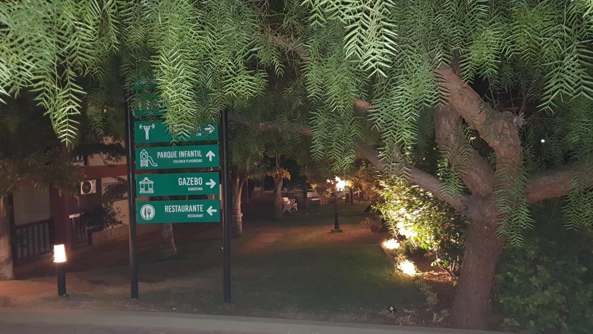 Hotel Das Palmeiras Paracatu Bagian luar foto