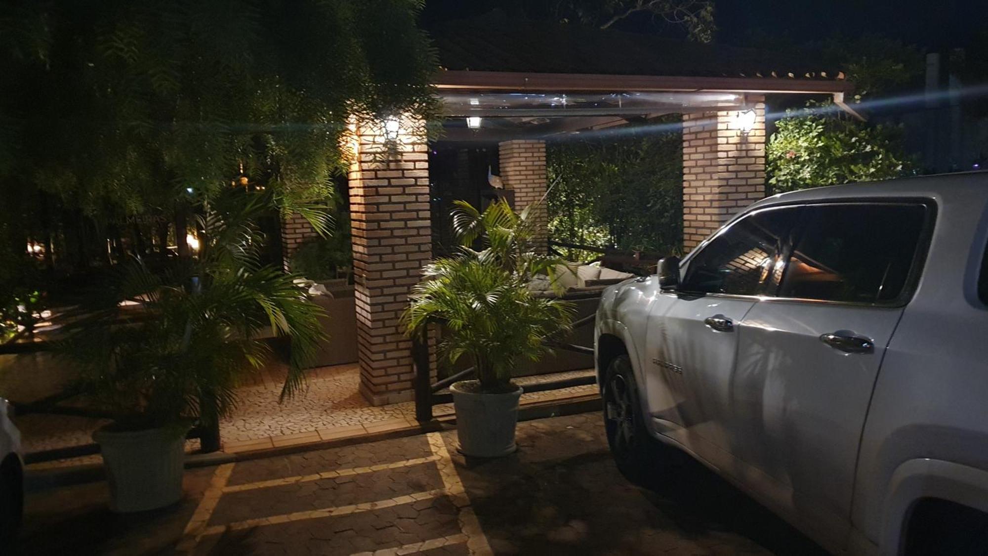 Hotel Das Palmeiras Paracatu Bagian luar foto